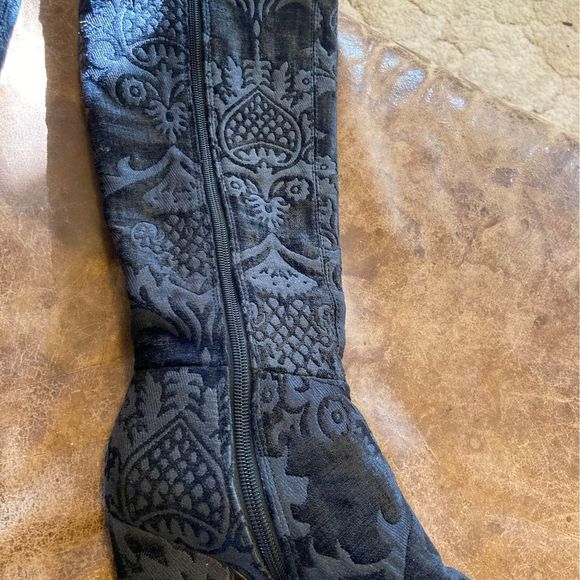 Women’s Nine West Samreno Jacquard Brocade Pattern Knee High Boots Size 6-1/2 - Picture 2 of 10
